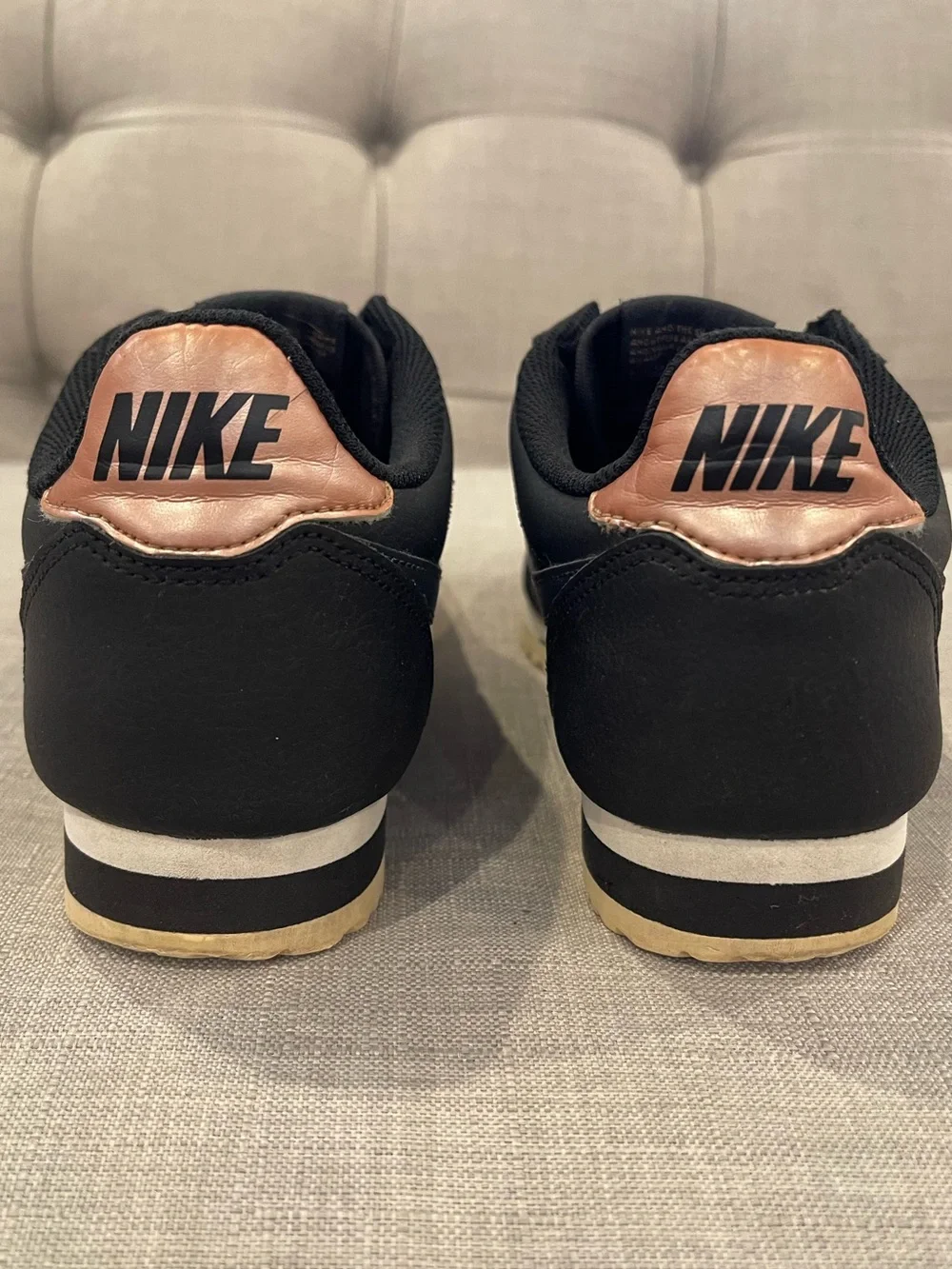 Nike colorway black